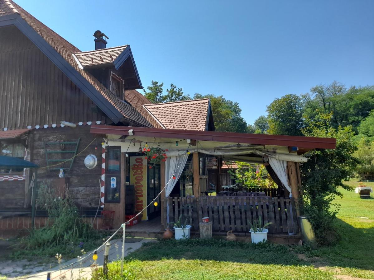 Rooms Ma La Karlovac Buitenkant foto