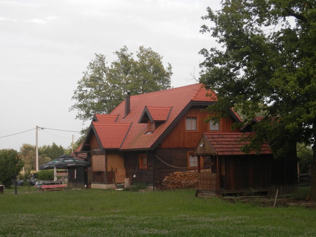 Rooms Ma La Karlovac Buitenkant foto