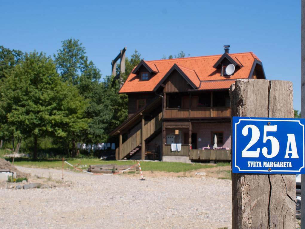 Rooms Ma La Karlovac Buitenkant foto